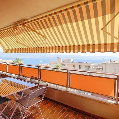 Cours General Leclerc Apartment *