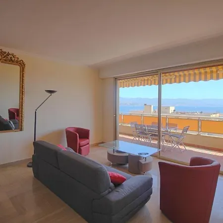 Cours Général Leclerc Appartamento