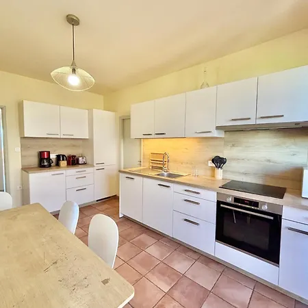 Apartment Cours General Leclerc