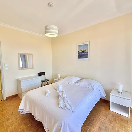 Apartment Cours General Leclerc